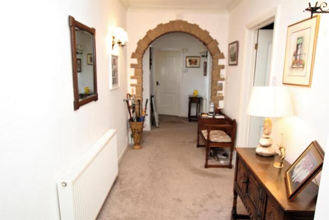 willowgardens11hall2