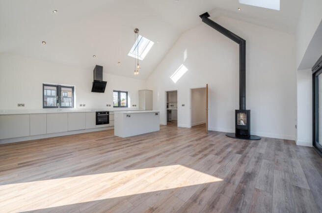 1426069-7-69bbe03...