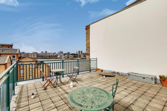 Communal roof terrace