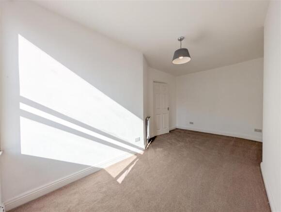 2 bed House for sale Image 11