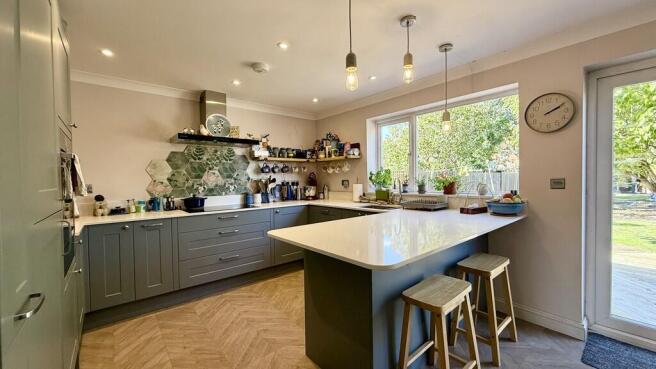 Kitchen/dining ro...