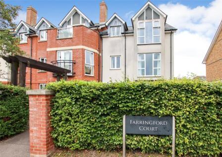 Avenue Road, Lymington, Hampshire, SO41