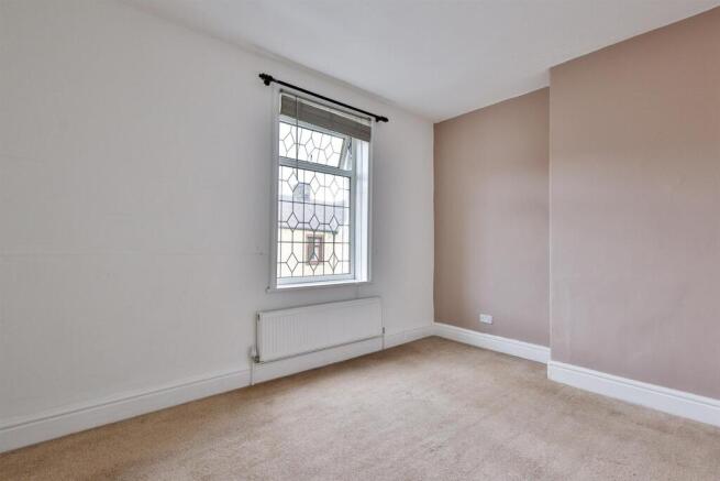 3 bed Terraced to rent Image 12