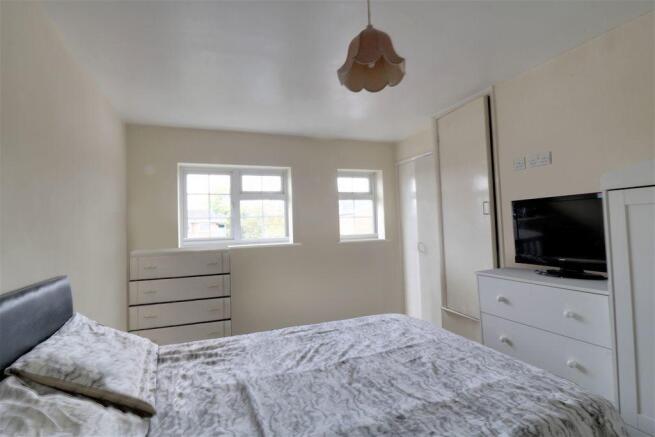 Bedroom 1 (Double)