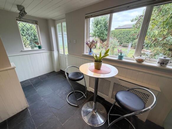 5 bed Semi-Detached for sale Image 7