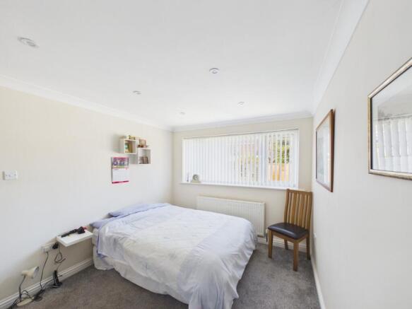 2 bed Semi-Detached Bungalow for sale Image 7