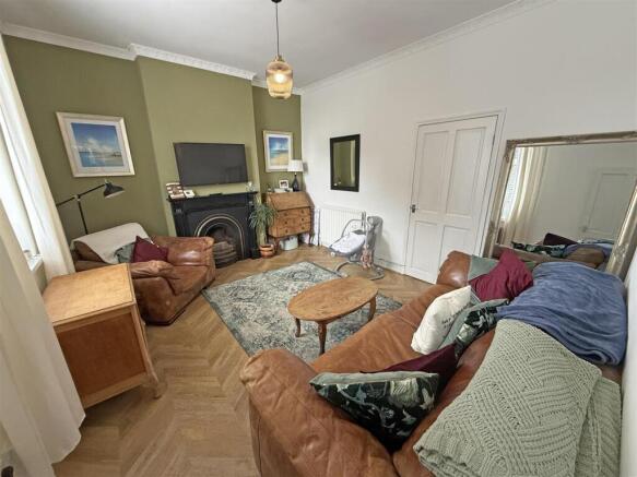 Avenue Terrace Lounge pic 2.jpg