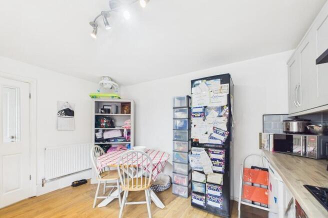 3 bed Terraced for sale Image 4