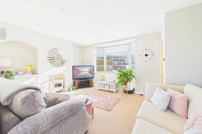 CAM03162G0-PR0411-STILL011