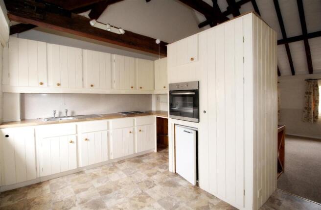 14992_Riverhead Cour