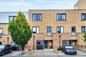 37, Dunn Side, Chelmsford CM1 1DL