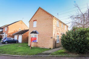 77, Lodge Way, Wellingborough NN9 5YJ