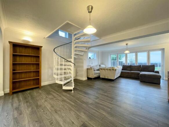 downstairs living 3.jpg