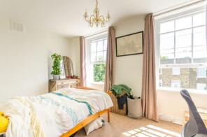 Flat B, 19, River Street, London EC1R 1XN