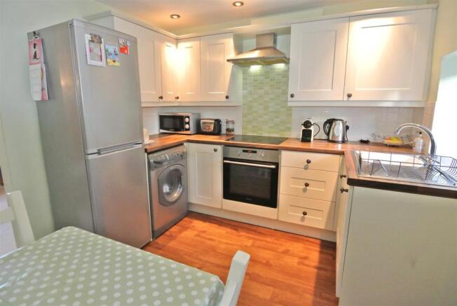 Kitchen with Space t