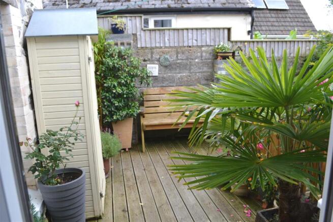 Garden 1.JPG