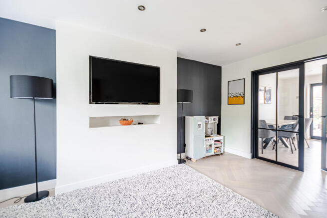 4 bed Detached for sale Image 4