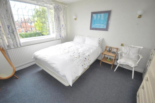 BEDROOM 2