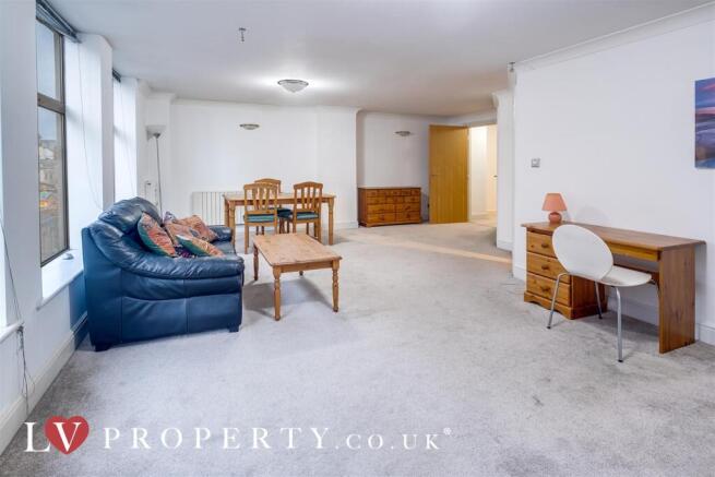 Full size Logo-4 (1)