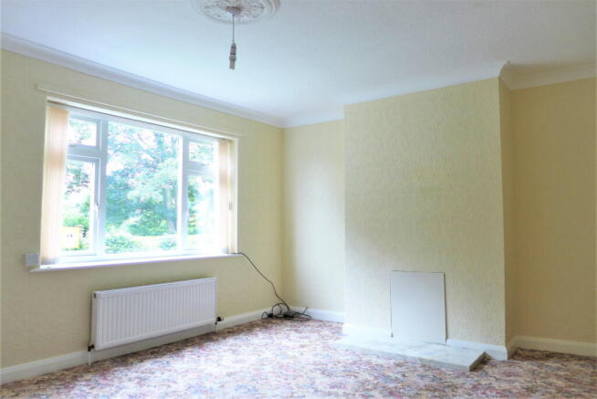 3 bed End of Terrace to rent Image 4