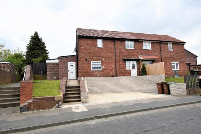 Elmete Road, Castleford (41)Front