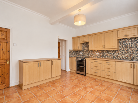 8 Normandy Road - 02