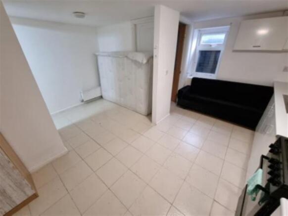 2 bed Terraced for sale Image 5