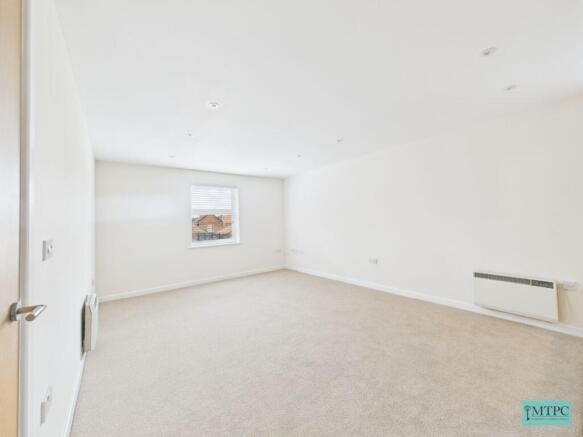 2 bed Flat to rent Image 9