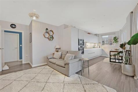 Troubridge Square, Walthamstow, London, E17