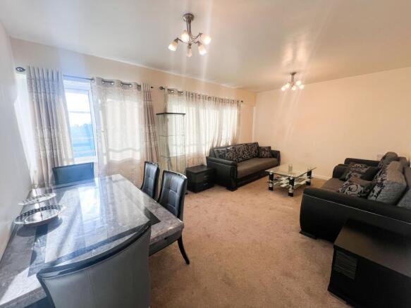 Beehive Court IG1