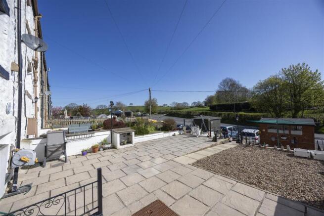 2 bed Terraced for sale Image 4