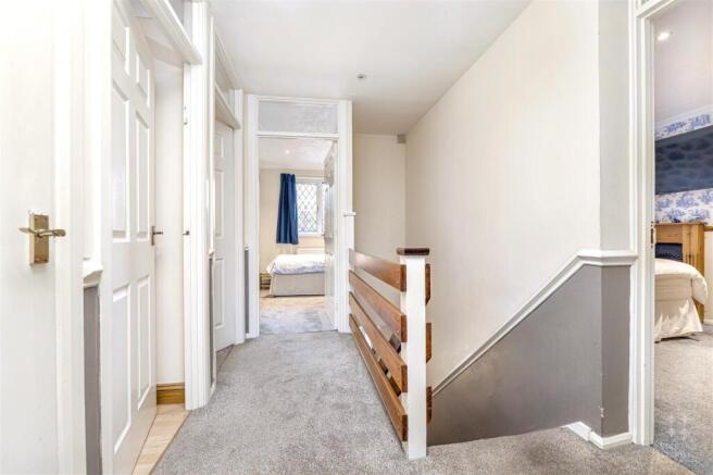 36 Holbourne Close PH-60.jpg