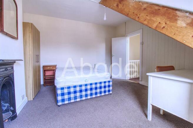 3 bed House to rent Image 5