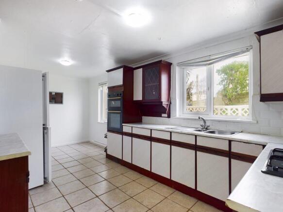 kitchen/breakf...
