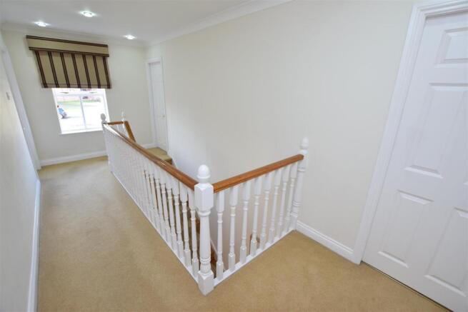 FIRST FLOOR LANDING