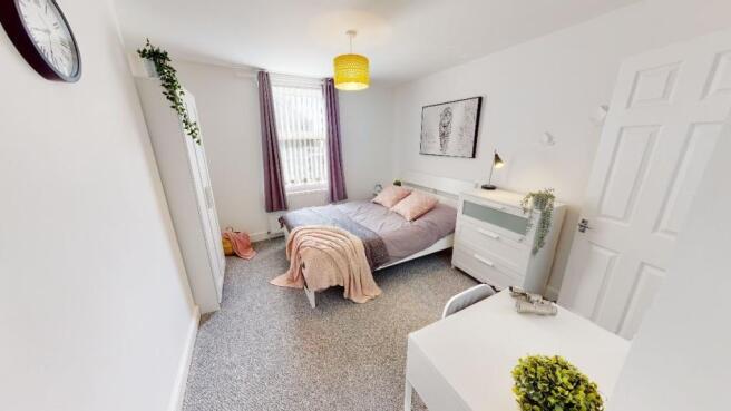 5 bed Terraced for sale Image 8