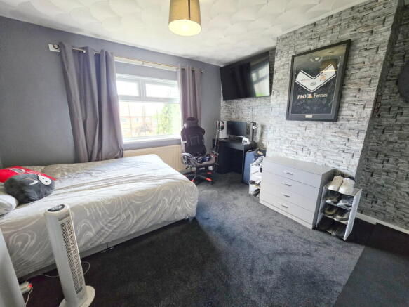 3 bed Semi-Detached for sale Image 8