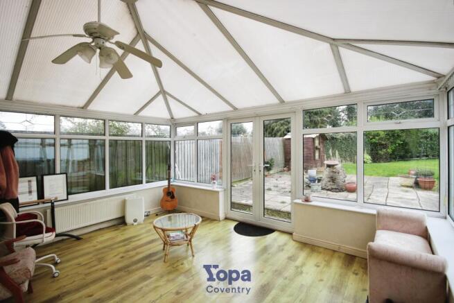 Ee9207d3-Conservatory.JPG