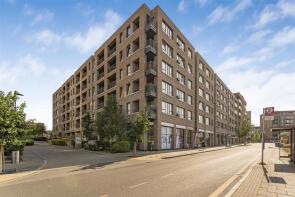Flat, Harbourside Court, Gullivers Walk, Lewisham, London SE8 3FA
