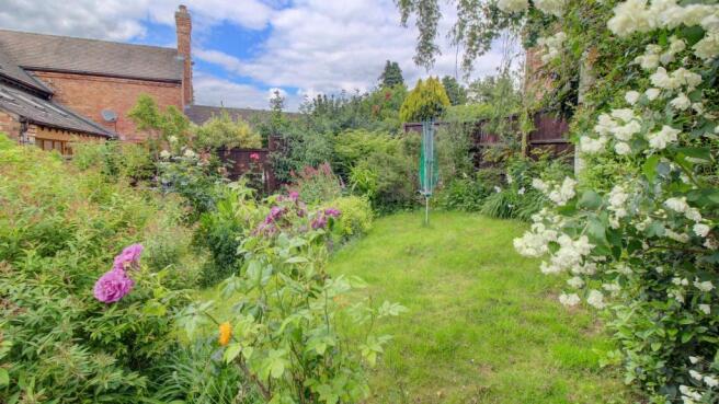 Rear Lawn & Flowers