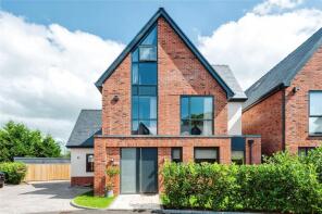6 Oakmere, Rosegarth Place, Wilmslow SK9 2TZ
