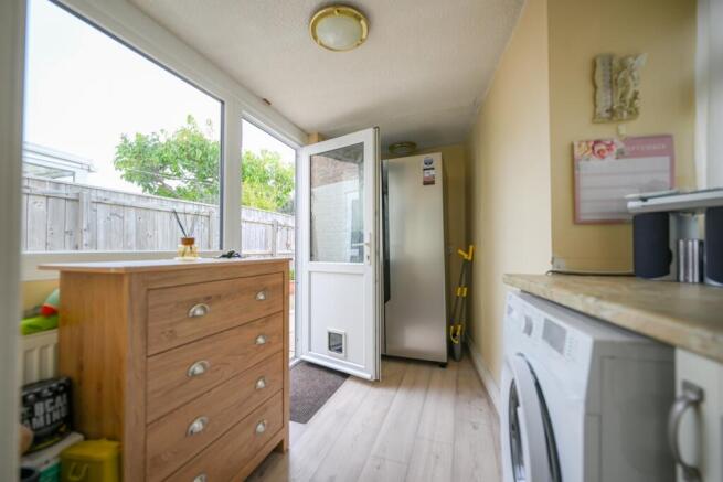 3 bed Semi-Detached for sale Image 9