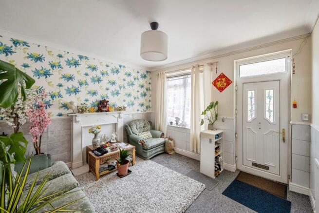 2 bed Terraced for sale Image 7