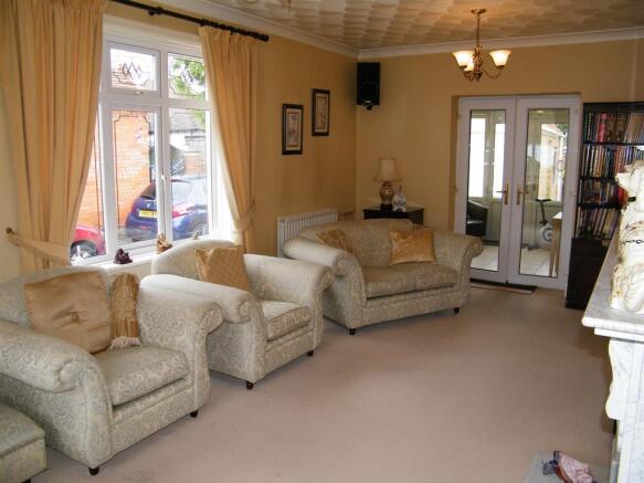 Lounge 3