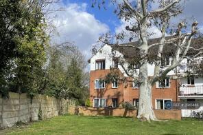 Flat 1, 77a Kingfisher Court, Whitton Road, Hounslow TW3 2EG