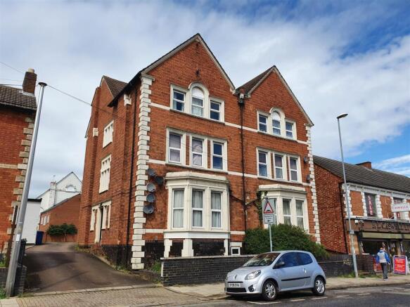 Studio apartment to rent in Kettering