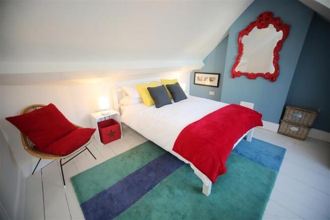 Top Sail Bedroom 2.jpg