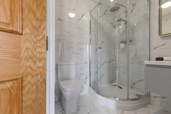 4 bed Terraced for sale Image 11