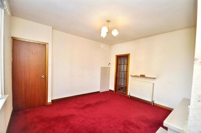 Living Room (2)