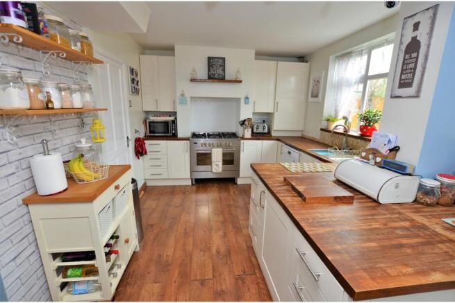 Kitchen / Diner
